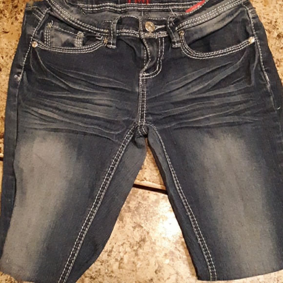 Jeans - Picture 1 of 3